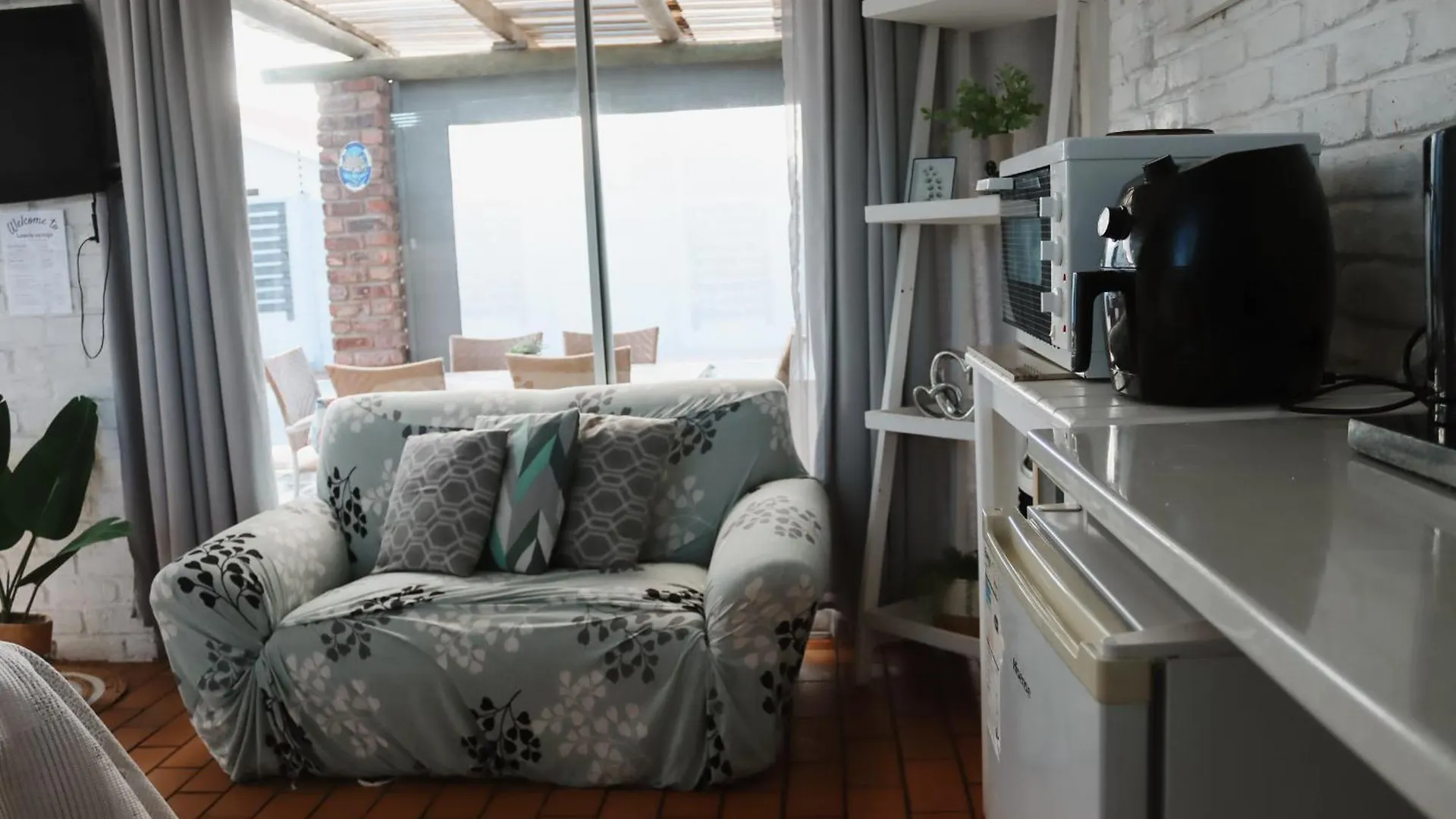 Lawrie Cottage One Bedroom Fernglen South Africa