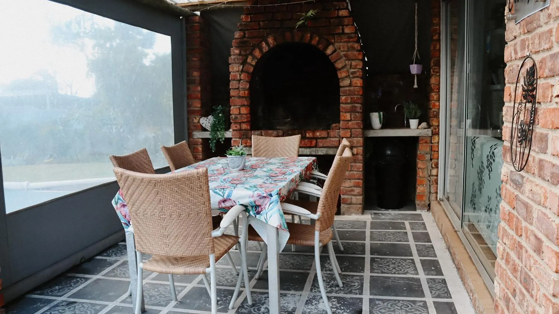Lawrie Cottage One Bedroom Fernglen South Africa